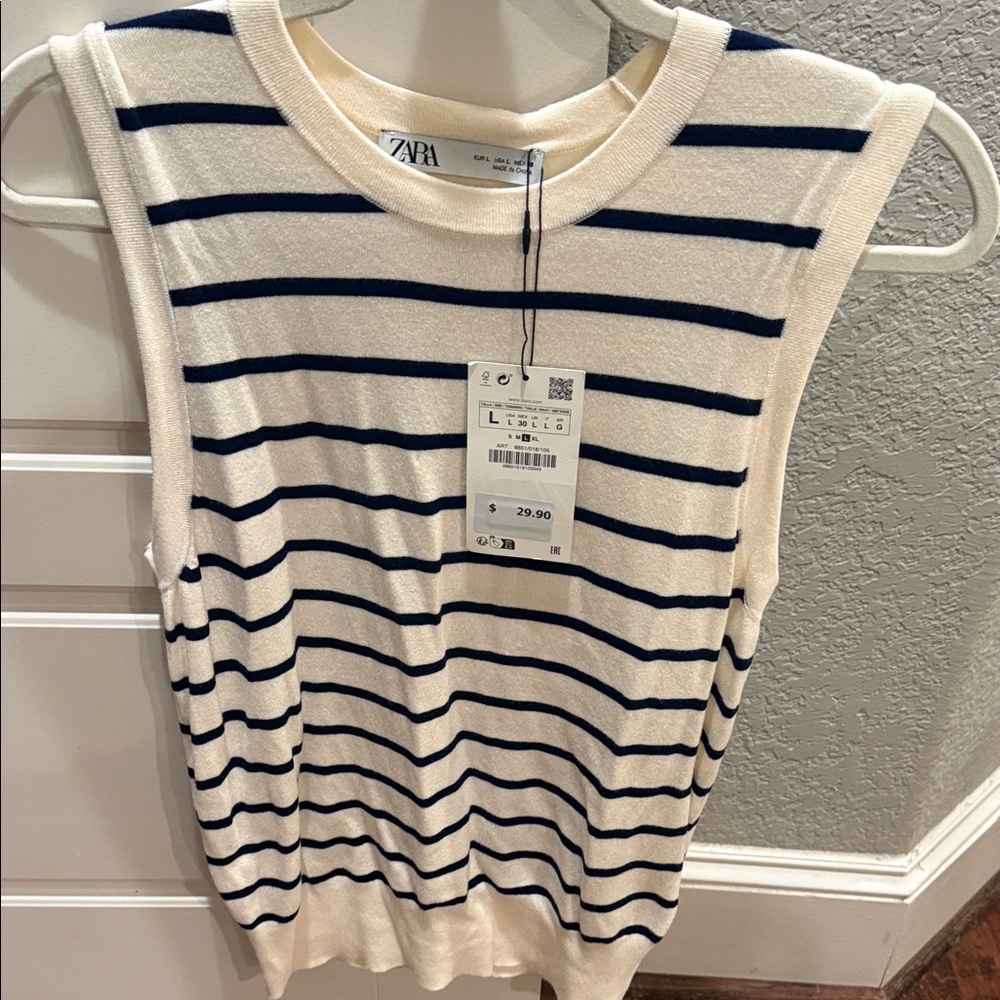 Zara Women's Navy and Cream Striped Tank Top